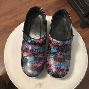 Dansko professional clogs size 40 - (9)